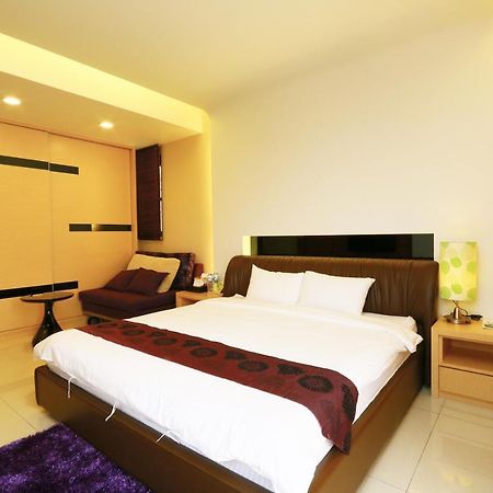 Sakura Love River Bed And Breakfast Dongshan  Exterior foto