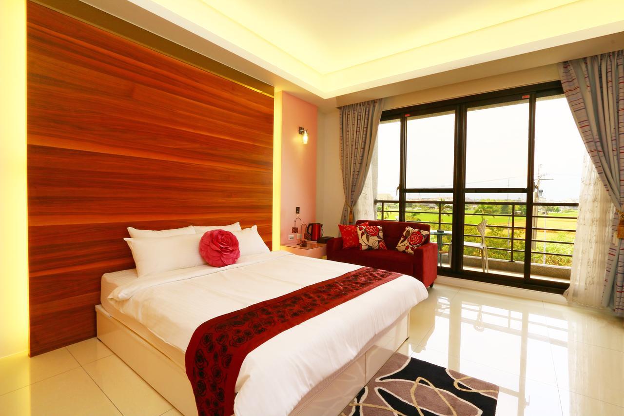 Sakura Love River Bed And Breakfast Dongshan  Exterior foto