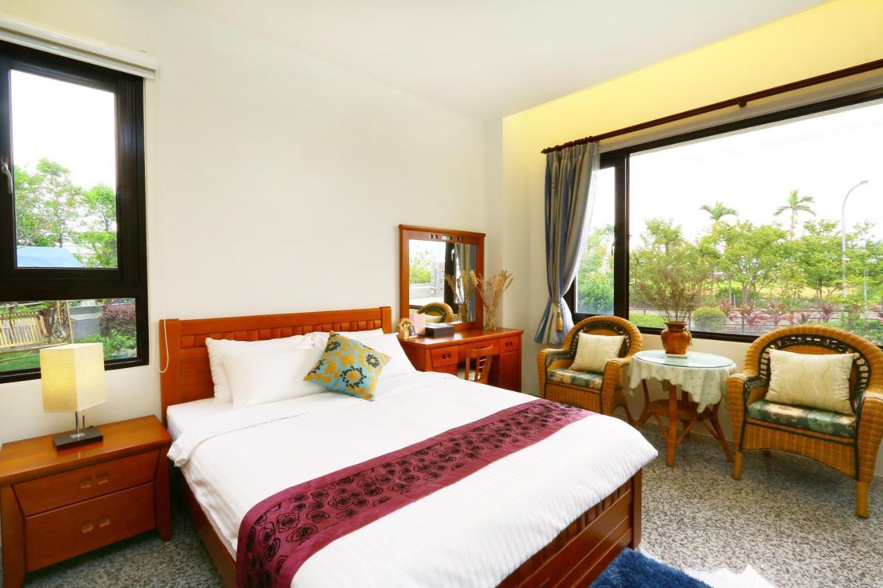Sakura Love River Bed And Breakfast Dongshan  Exterior foto